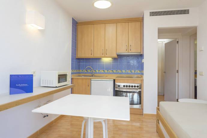 Imagen de la habitación del Hotel Ses Eufabietes Apartments and Restaurant. Foto 4