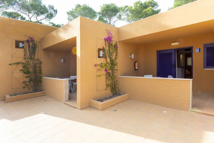 Imagen de la habitación del Hotel Ses Eufabietes Apartments and Restaurant. Foto 13