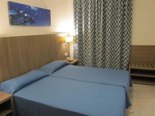 Imagen de la habitación del Hotel Ses Savines. Foto 5