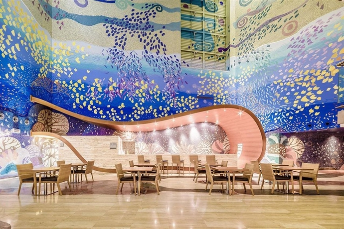 Imagen general del Hotel Sesimbra Oceanfront. Foto 9