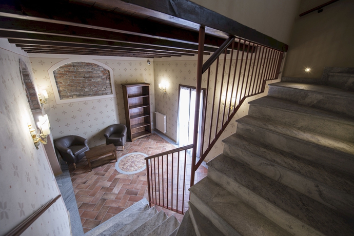 Imagen de los interiores del Hotel Sesmones. Foto 11