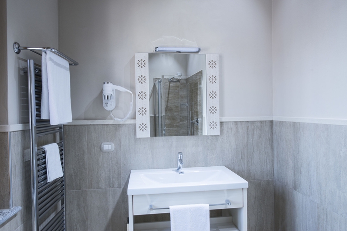 Imagen de la habitación del Hotel Sesmones. Foto 6