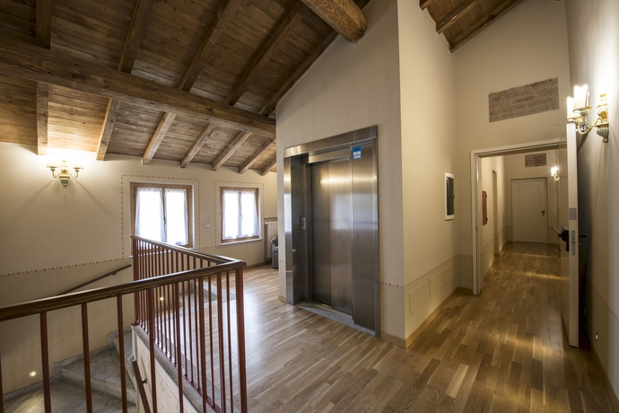 Imagen de los interiores del Hotel Sesmones. Foto 15