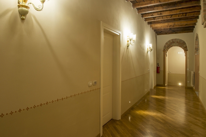 Imagen de los interiores del Hotel Sesmones. Foto 16