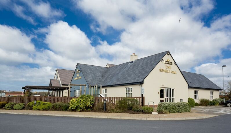 Imagen general del Hotel Sessile Oak, Llanelli by Marston\'s Inns. Foto 5