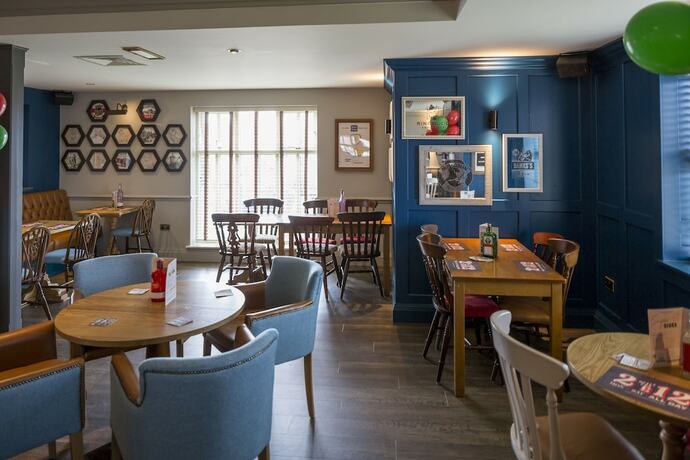 Imagen general del Hotel Sessile Oak, Llanelli by Marston\'s Inns. Foto 8