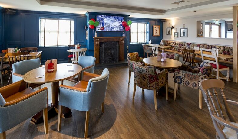 Imagen general del Hotel Sessile Oak, Llanelli by Marston\'s Inns. Foto 11