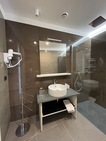 Imagen de la habitación del Hotel Sestante Marina Motel. Foto 11