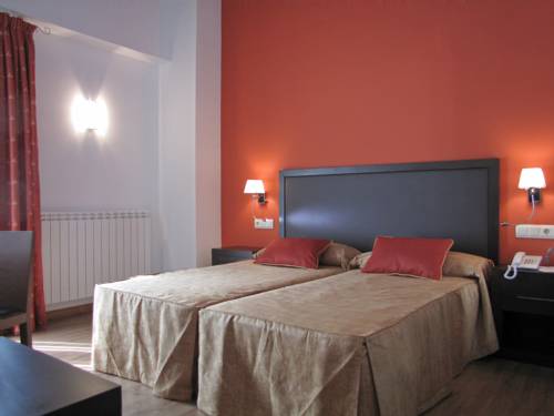 Imagen de la habitación del Hotel Sesué. Foto 3