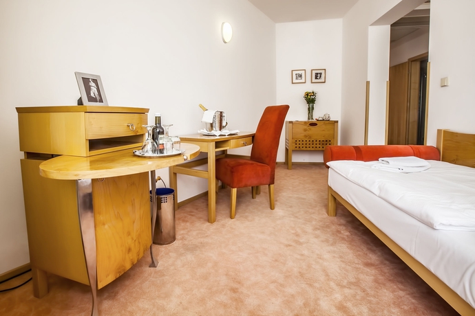 Imagen de la habitación del Hotel Set. Foto 12