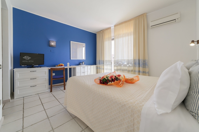 Imagen de la habitación del Hotel Setar. Foto 15