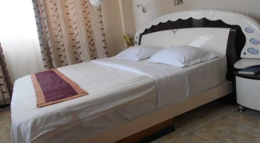 Imagen de la habitación del Hotel Setavin. Foto 15