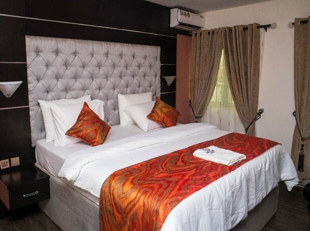 Imagen de la habitación del Hotel Seth. Foto 10