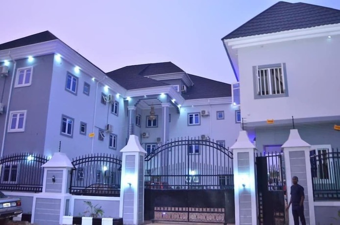 Imagen general del Hotel Seth. Foto 1