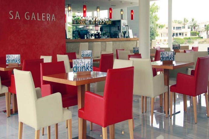 Imagen general del Hotel Seth Port Ciutadella. Foto 4