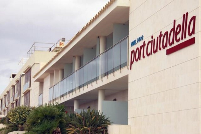 Imagen general del Hotel Seth Port Ciutadella. Foto 10