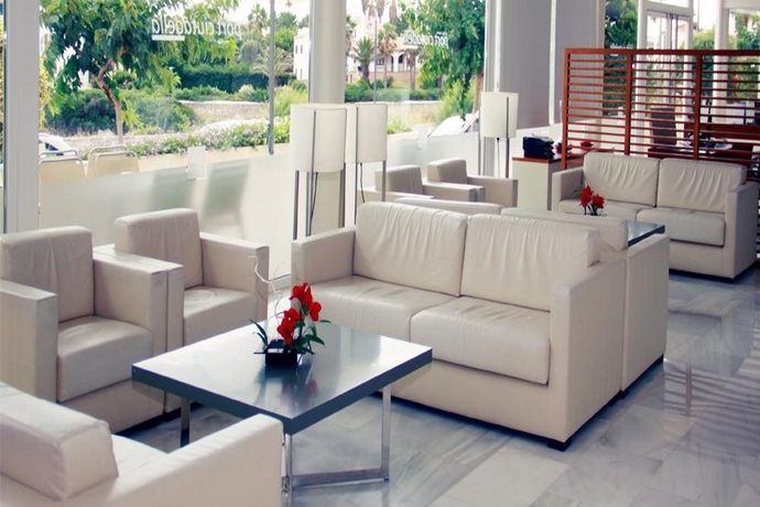 Imagen general del Hotel Seth Port Ciutadella. Foto 12