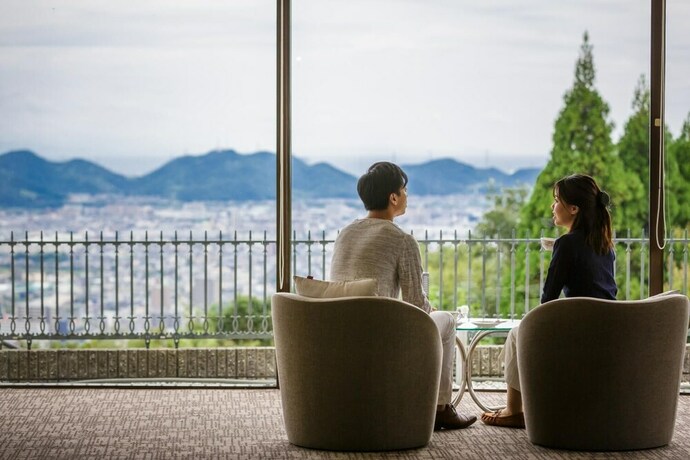 Imagen de los interiores del Hotel Setre Highlandvilla Himeji. Foto 36