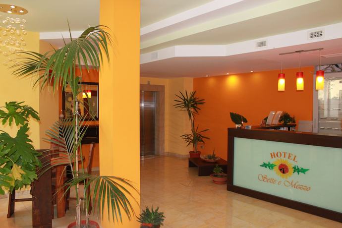 Imagen de los interiores del Hotel Sette e Mezzo. Foto 20