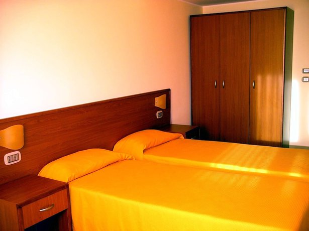 Imagen de la habitación del Hotel Sette e Mezzo. Foto 17