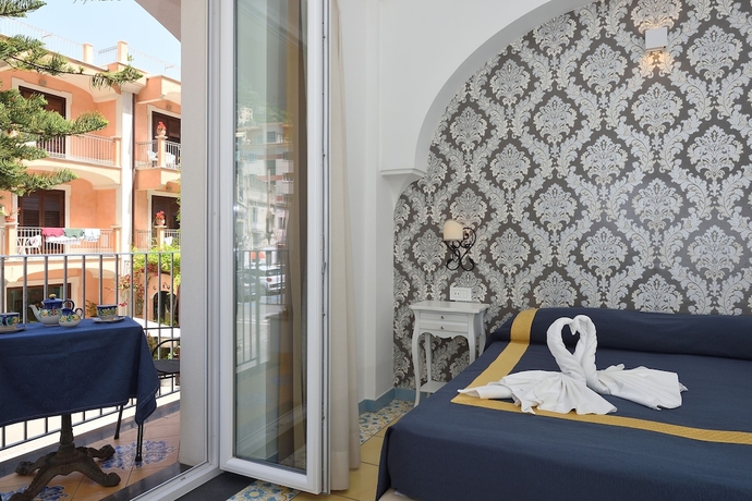Imagen de la habitación del Hotel Settebello, Minori. Foto 3