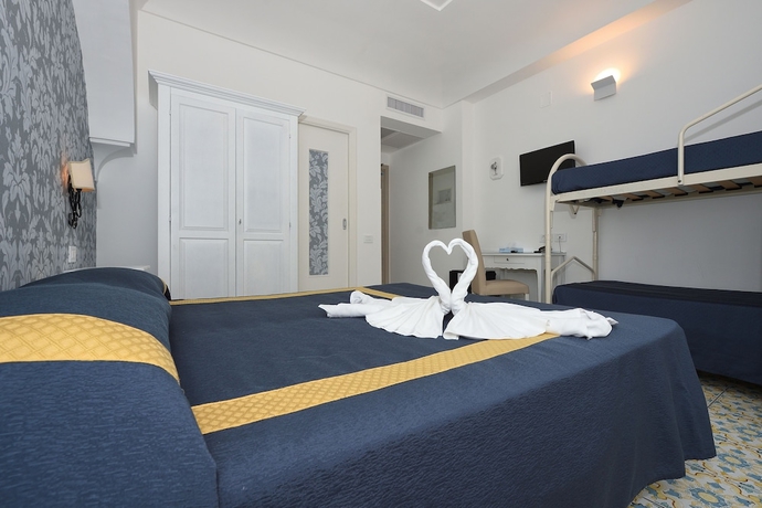 Imagen de la habitación del Hotel Settebello, Minori. Foto 7