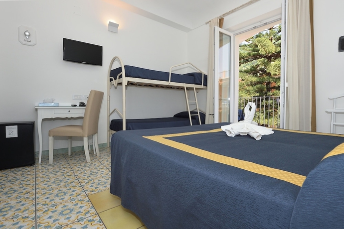 Imagen de la habitación del Hotel Settebello, Minori. Foto 8