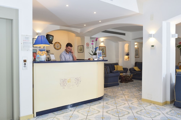 Imagen de los interiores del Hotel Settebello, Minori. Foto 17