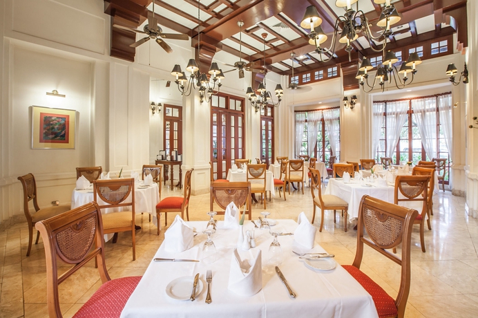 Imagen del bar/restaurante del Hotel Settha Palace. Foto 4