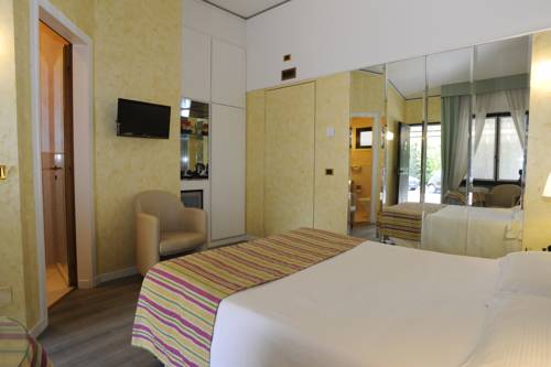 Imagen de la habitación del Hotel Settimotel. Foto 4