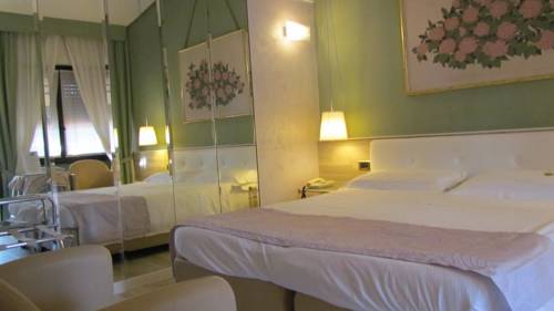 Imagen de la habitación del Hotel Settimotel. Foto 10