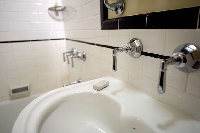 Imagen de la habitación del Hotel Settles. Foto 12