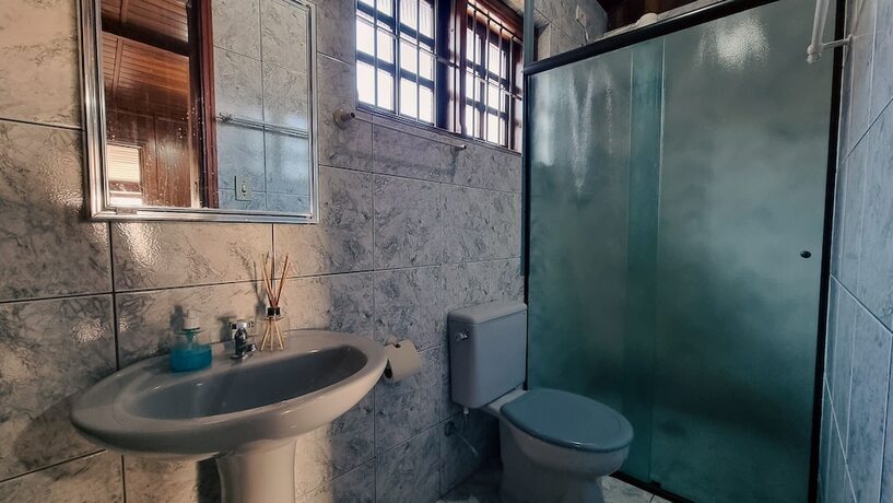 Imagen general del Hotel Seu Chal&eacute; na praia! SPA com Hidro Aquecida, Fogueira, Piscina, Bilhar. Foto 4