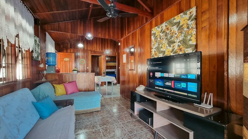 Imagen general del Hotel Seu Chal&eacute; na praia! SPA com Hidro Aquecida, Fogueira, Piscina, Bilhar. Foto 15