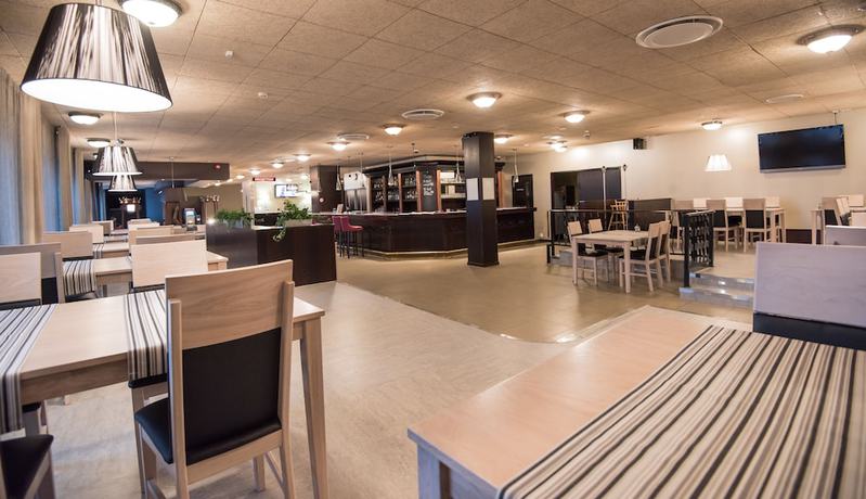 Imagen del bar/restaurante del Hotel Seurahovi. Foto 4