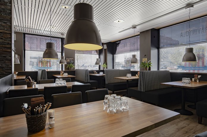 Imagen del bar/restaurante del Hotel Seurahuone. Foto 2