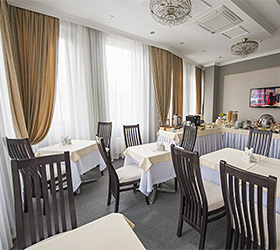 Imagen del bar/restaurante del Hotel Sevan Plaza. Foto 2