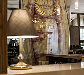 Imagen de los interiores del Hotel Sevan Plaza. Foto 9