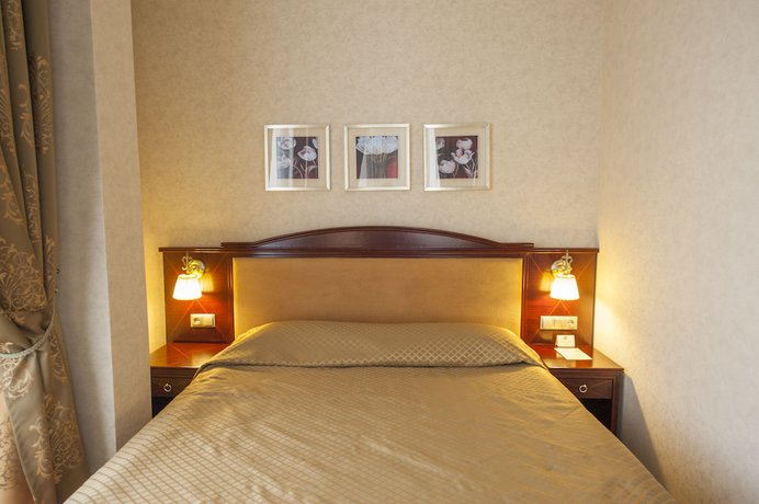 Imagen de la habitación del Hotel Sevan Plaza hotel. Foto 12
