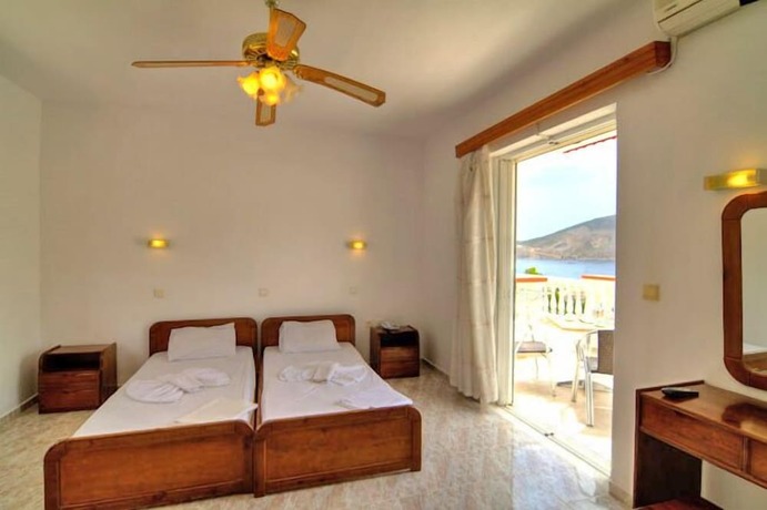 Imagen de la habitación del Hotel Sevas Studios. Foto 20