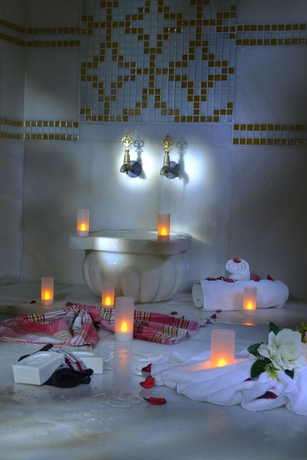 Imagen de los interiores del Hotel Sevcan. Foto 12