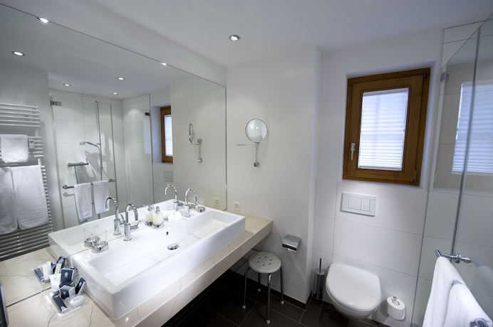 Imagen de la habitación del Hotel Seven Alpina Boutique. Foto 16