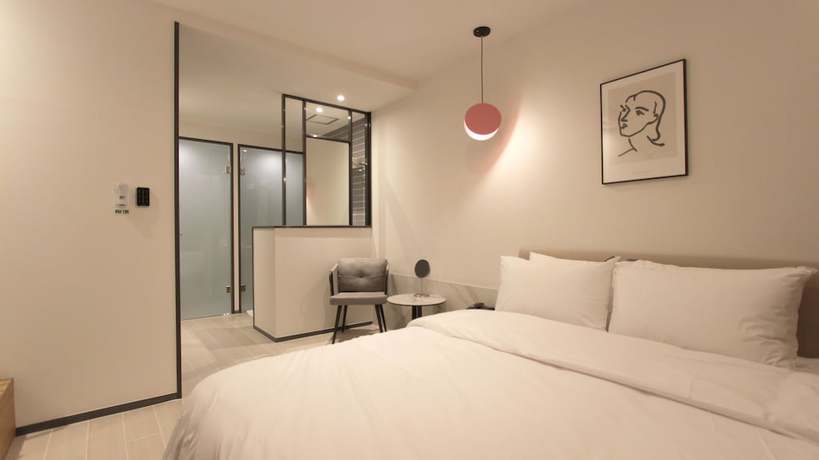Imagen de la habitación del Hotel Seven Bricks Hotel. Foto 16