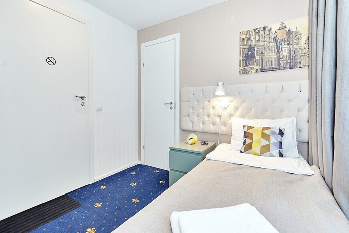 Imagen de la habitación del Hotel Seven Bridges. Foto 9