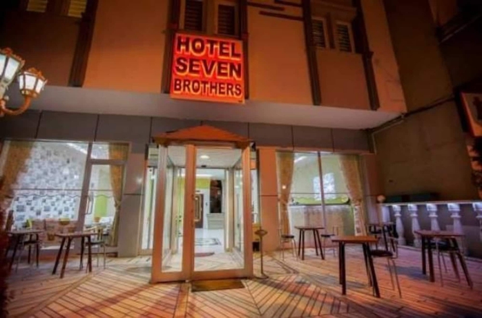 Imagen general del Hotel Seven Brothers. Foto 1