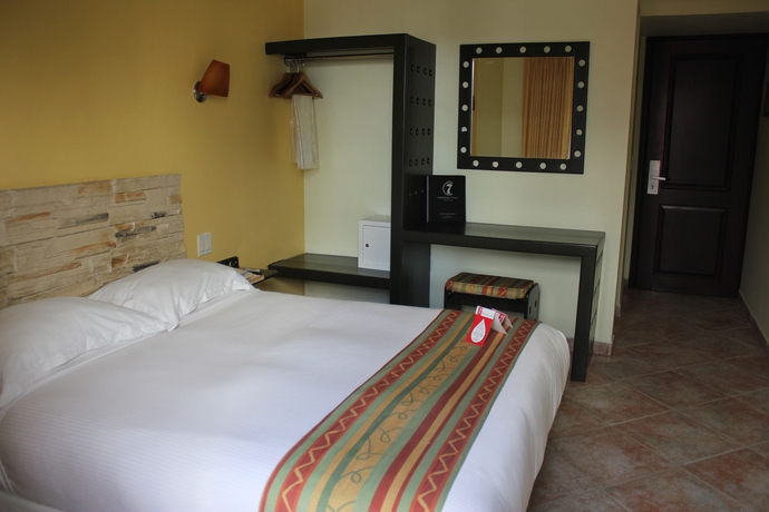 Imagen de la habitación del Hotel Seven Crown Express and Suites by Kavia. Foto 5