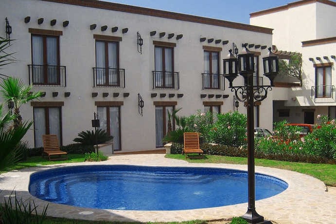 Imagen de la piscina del Hotel Seven Crown La Paz Centro Histórico. Foto 14