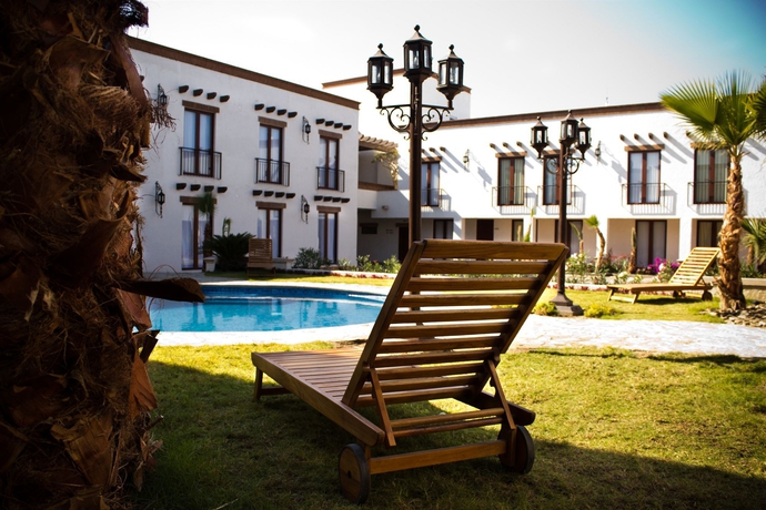 Imagen de la piscina del Hotel Seven Crown La Paz Centro Histórico. Foto 16