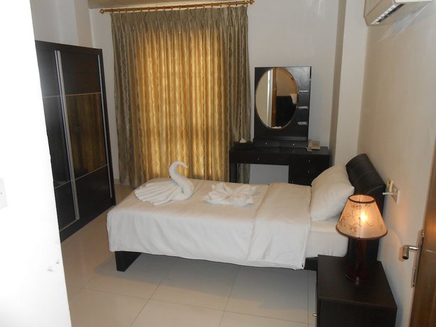 Imagen de la habitación del Hotel Seven Days. Foto 13