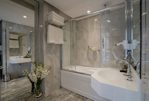 Imagen de la habitación del Hotel Seven Deep. Foto 6
